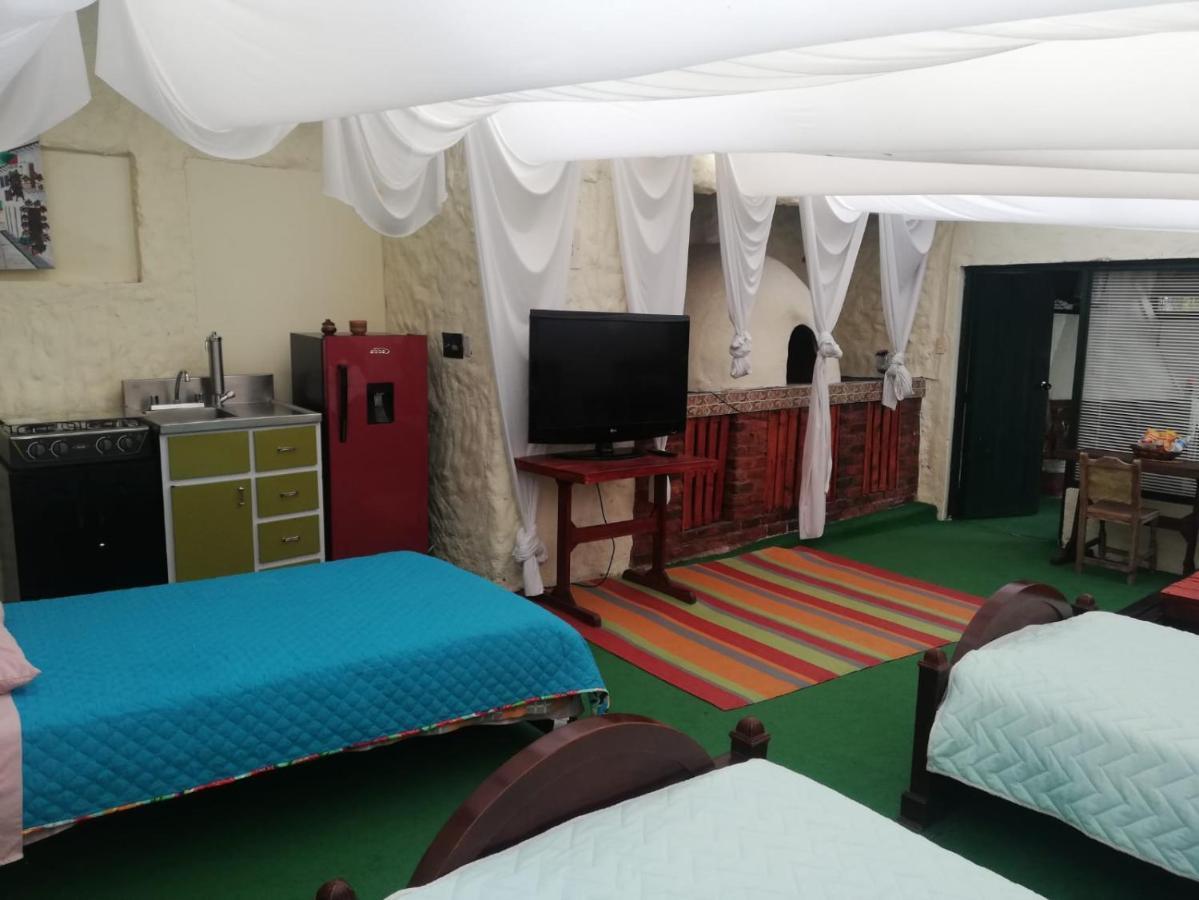 Hotel Y Centro De Convenciones Pueblito De Yerbabuena Paraiso Natural Chía 外观 照片